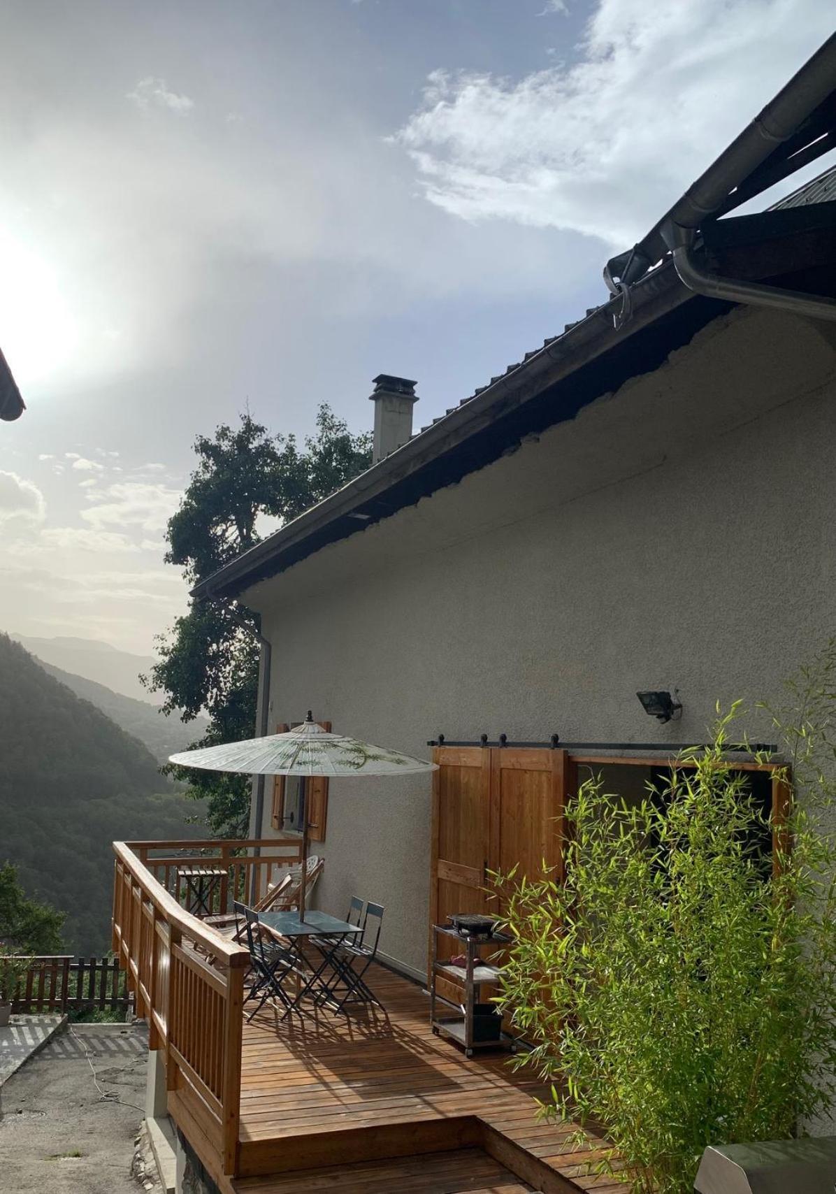 Le Sarana : 75M2, Calme, Belle Vue Avec Terrasse. Apartment Лес дьо Алпс Екстериор снимка