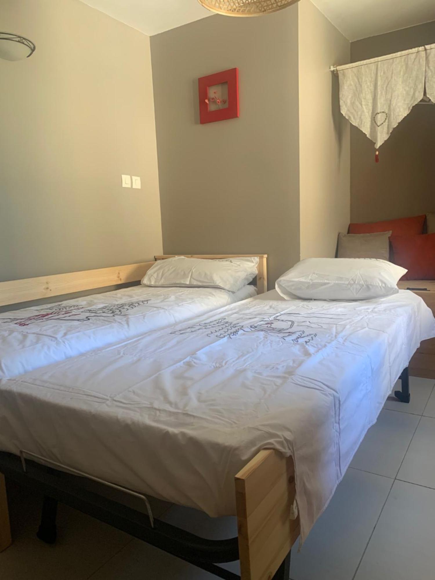 Le Sarana : 75M2, Calme, Belle Vue Avec Terrasse. Apartment Лес дьо Алпс Екстериор снимка